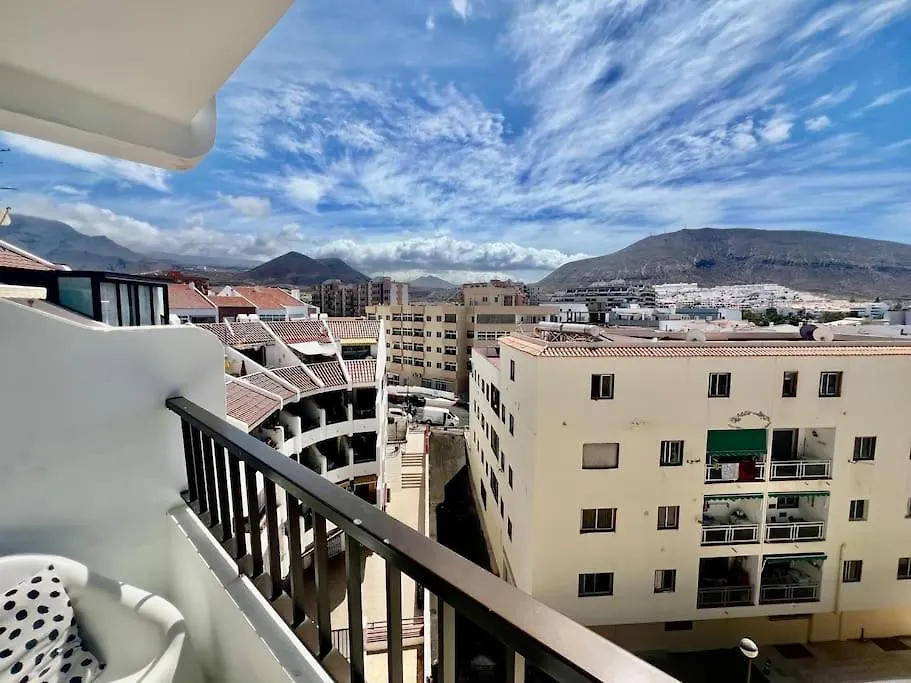 Los Cristianos Oasis, Modern Beachside Duplex