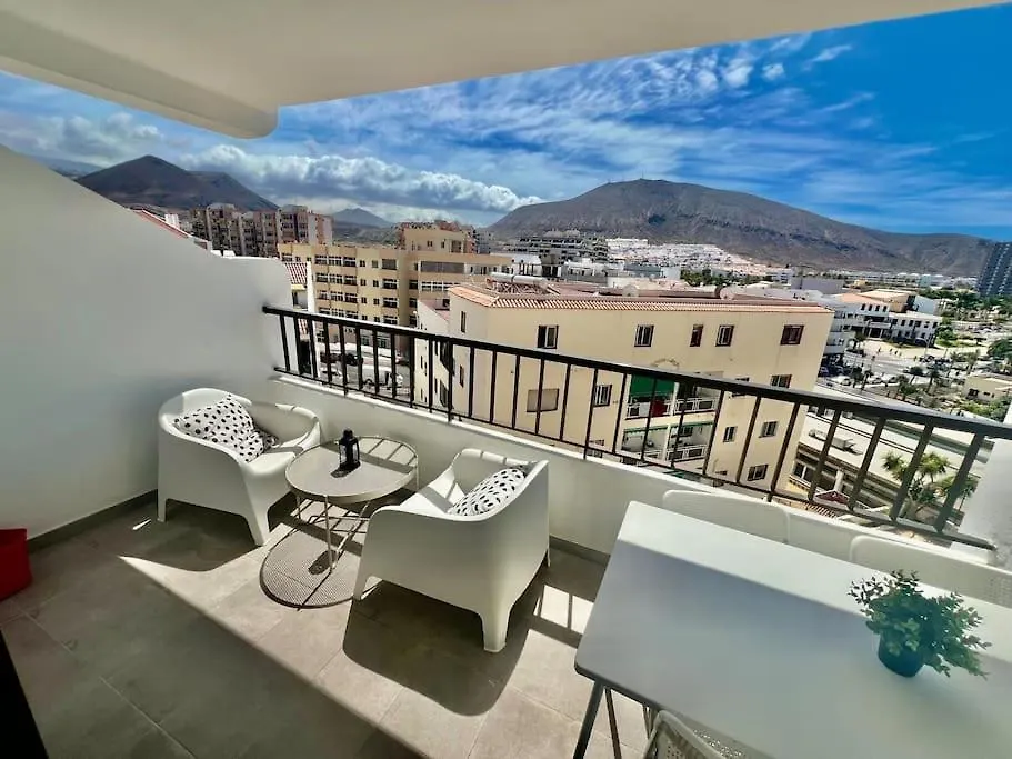 Los Cristianos Oasis, Modern Beachside Duplex Apartment