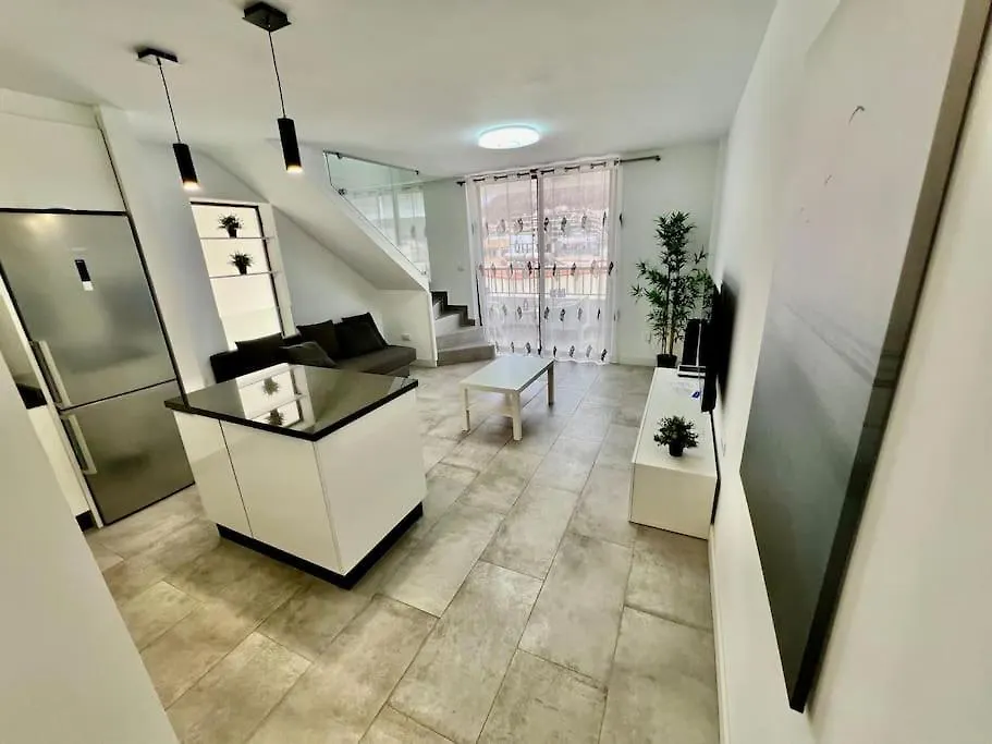 Apartmán Los Cristianos Oasis, Modern Beachside Duplex Španělsko